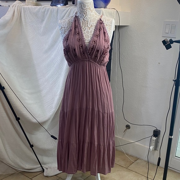 Wild Pearl Dresses & Skirts - Wild Pearl Dusty Rose Halter Midi Dress